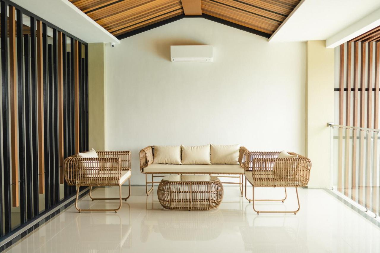 River Palm Hotel And Resort Powered By Cocotel Bugallon Exteriér fotografie